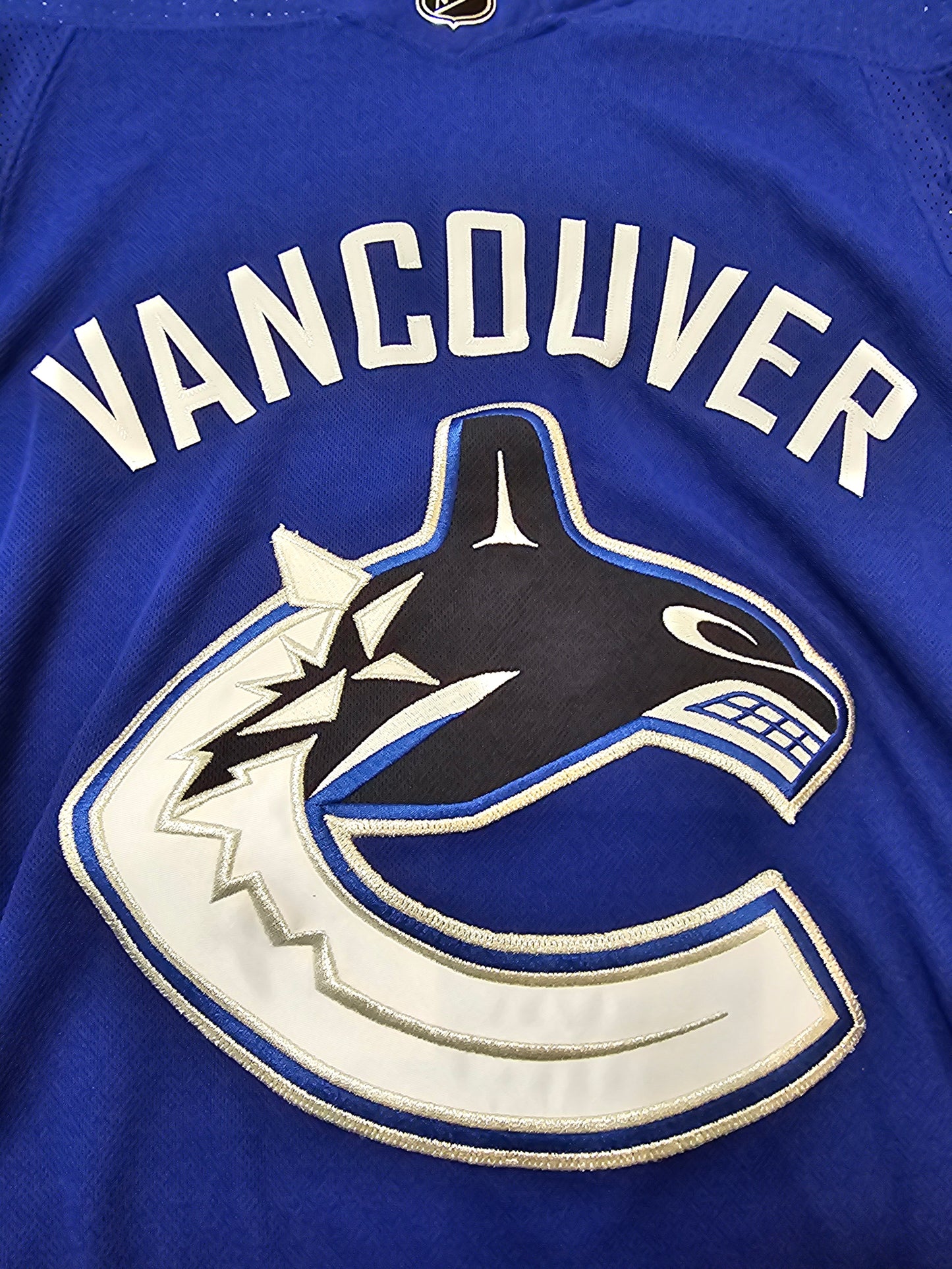 Adidas Vancouver Canucks Brock Boeser #6 Hockey Jersey 🏒