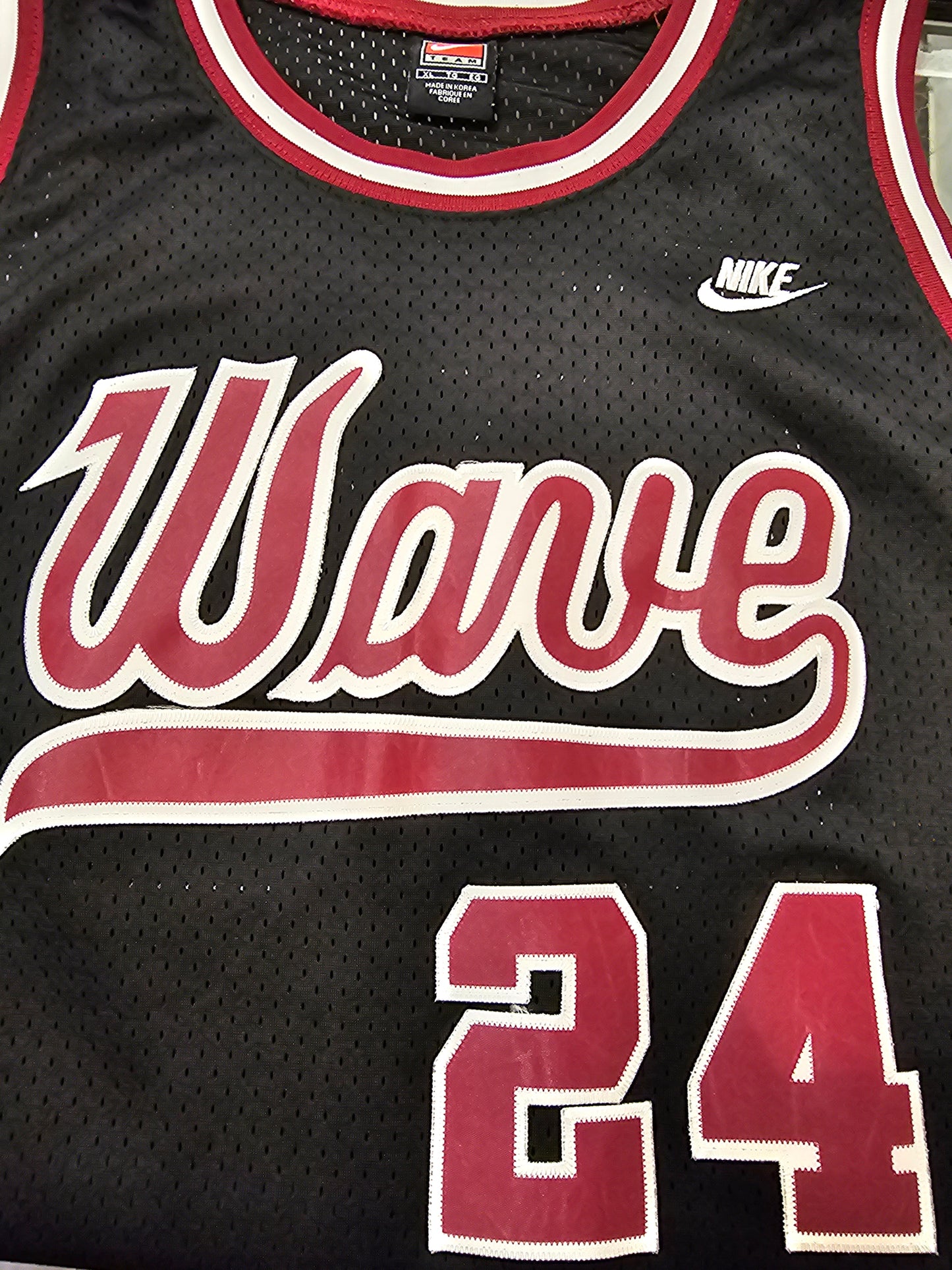 Vintage Nike Team Moses Malone #24 Petersburg Crimson Wave Basketball Jersey 🏀