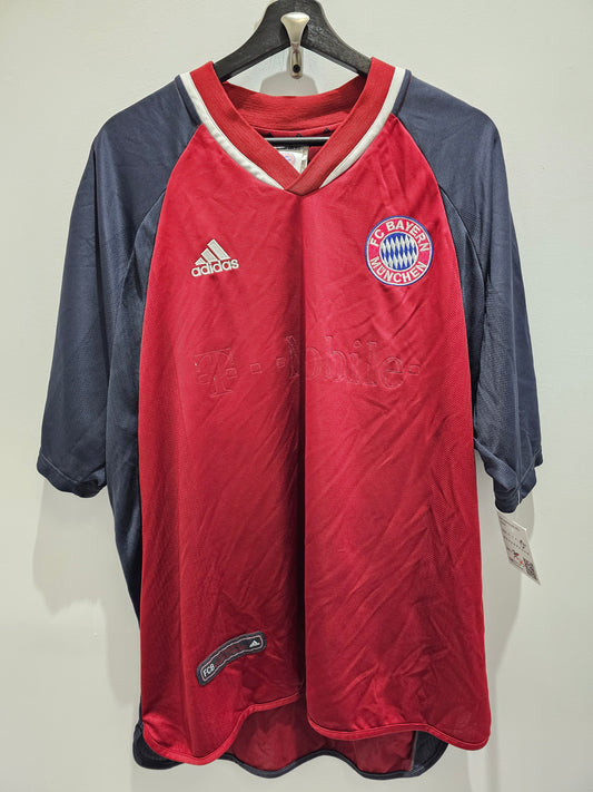 Vintage Adidas FC Bayern Munich 02-03 jersey kit