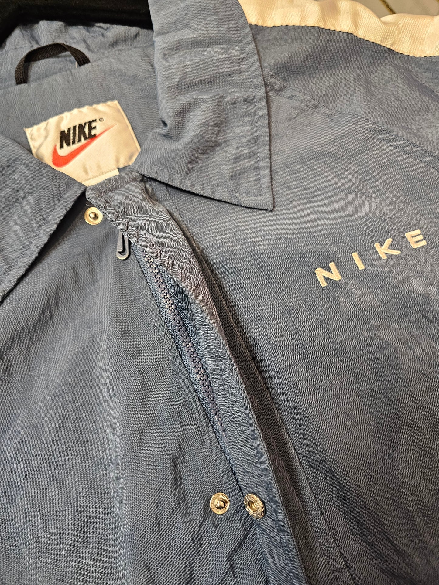 Vintage 90s Nike Full zipper windbreaker jacket