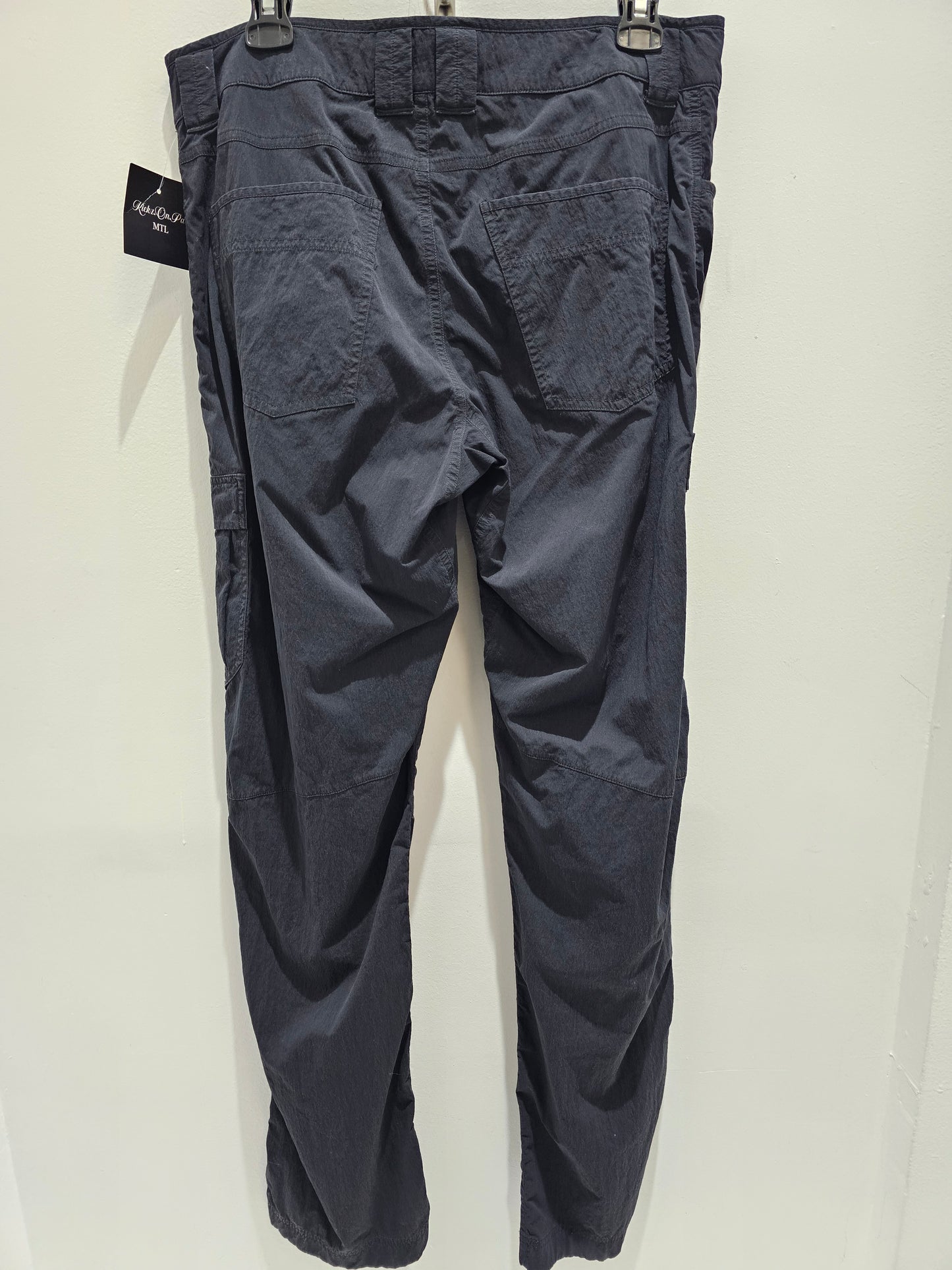 Arcteryx nylon cargo black lightweight pants