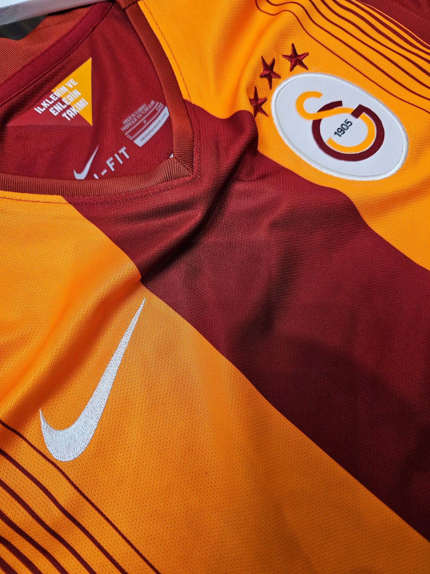 Nike Galatasaray 2014/15 Home Soccer Jersey kit