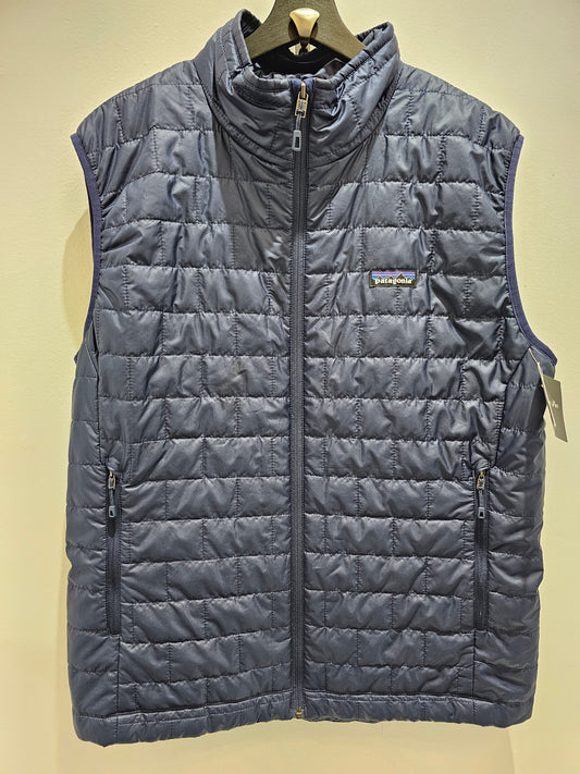 Patagonia mens sp20 light weight navy vest