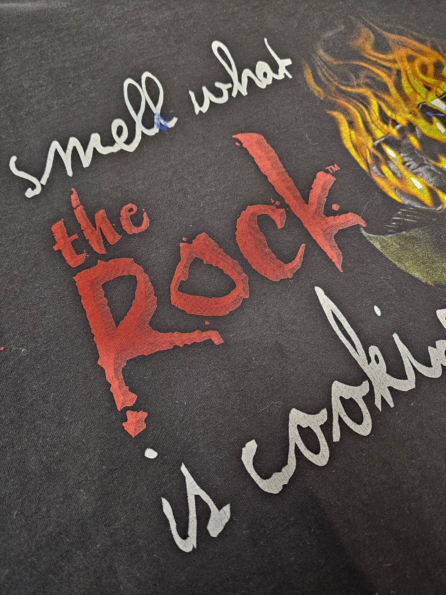 Vintage 99' The rock WF smell what is cooking black tshirt