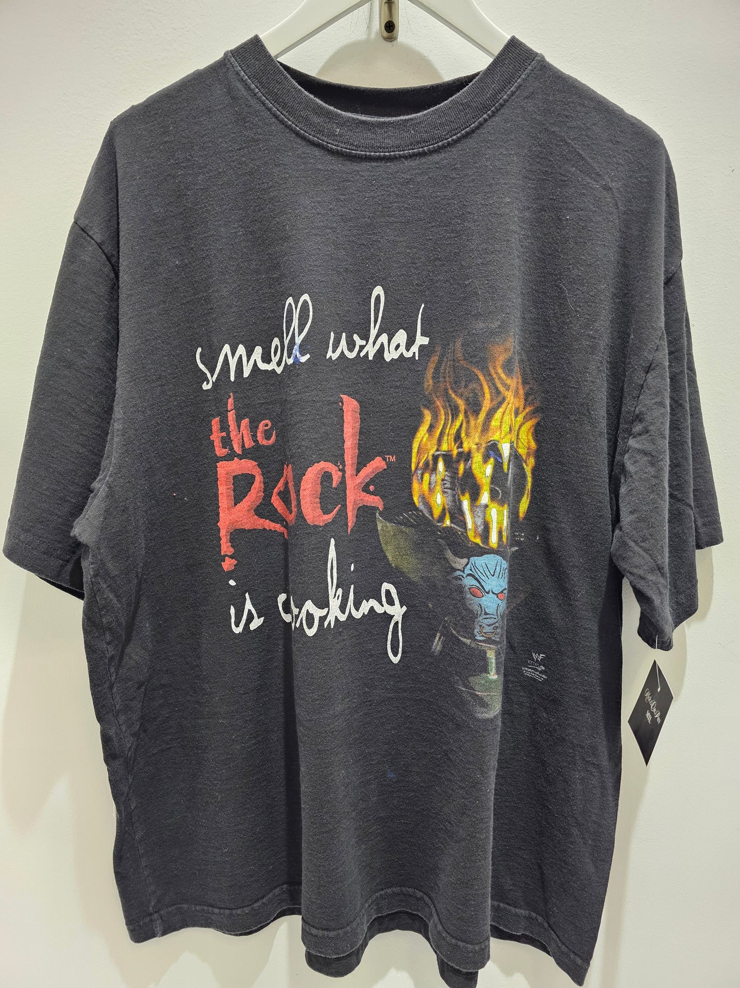 Vintage 99' The rock WF smell what is cooking black tshirt