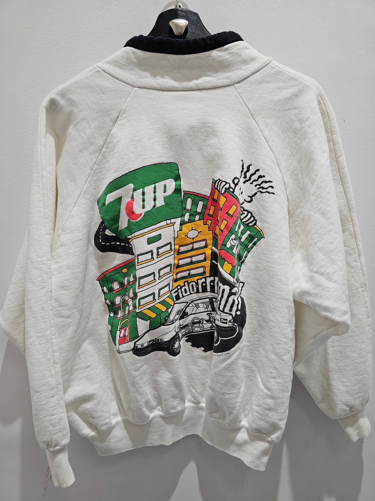 Vintage 1985 7up Fido Dido white quarter zip sweater