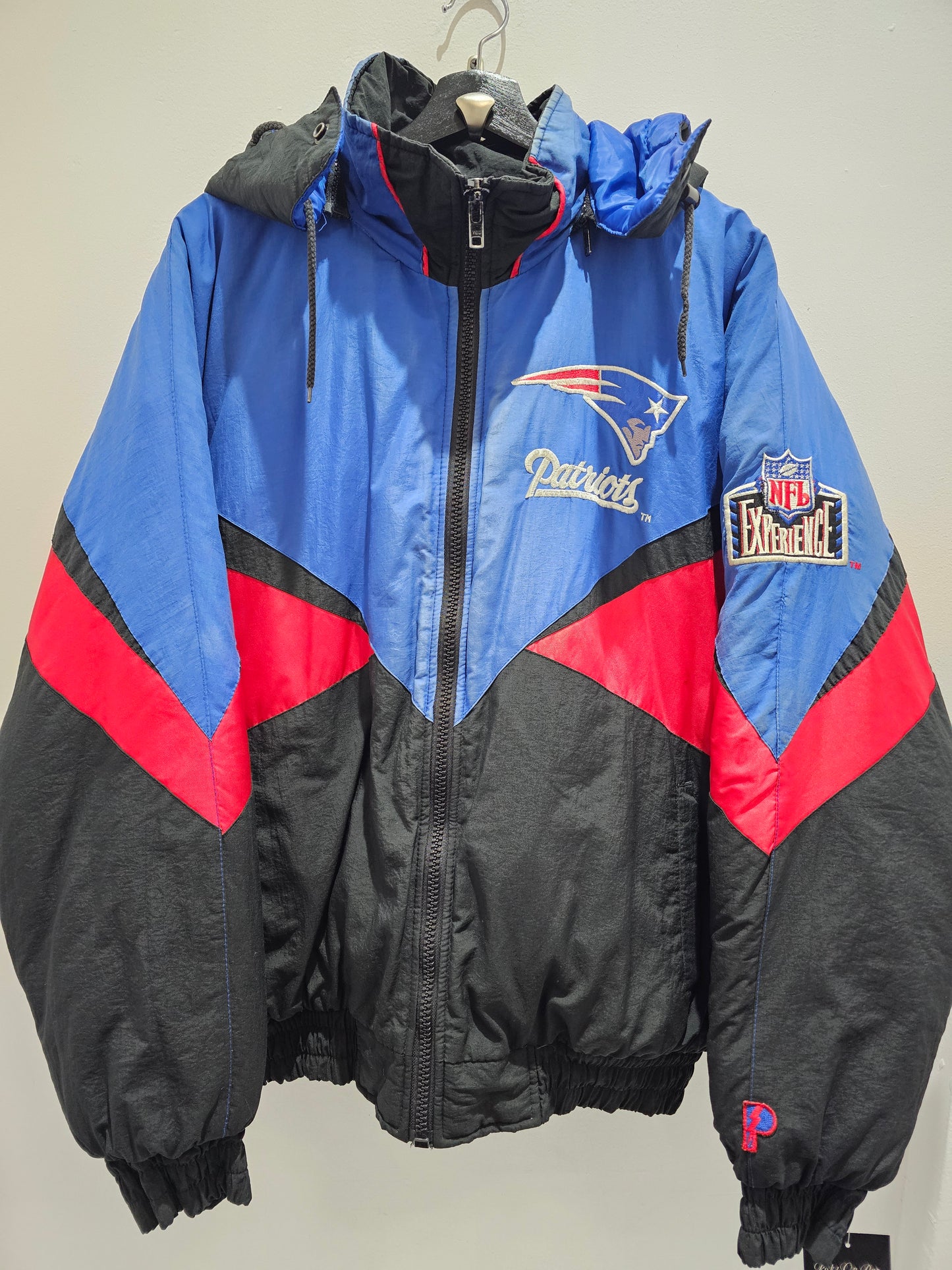 Vintage Pro player New England Patriots zip up puffer jacket