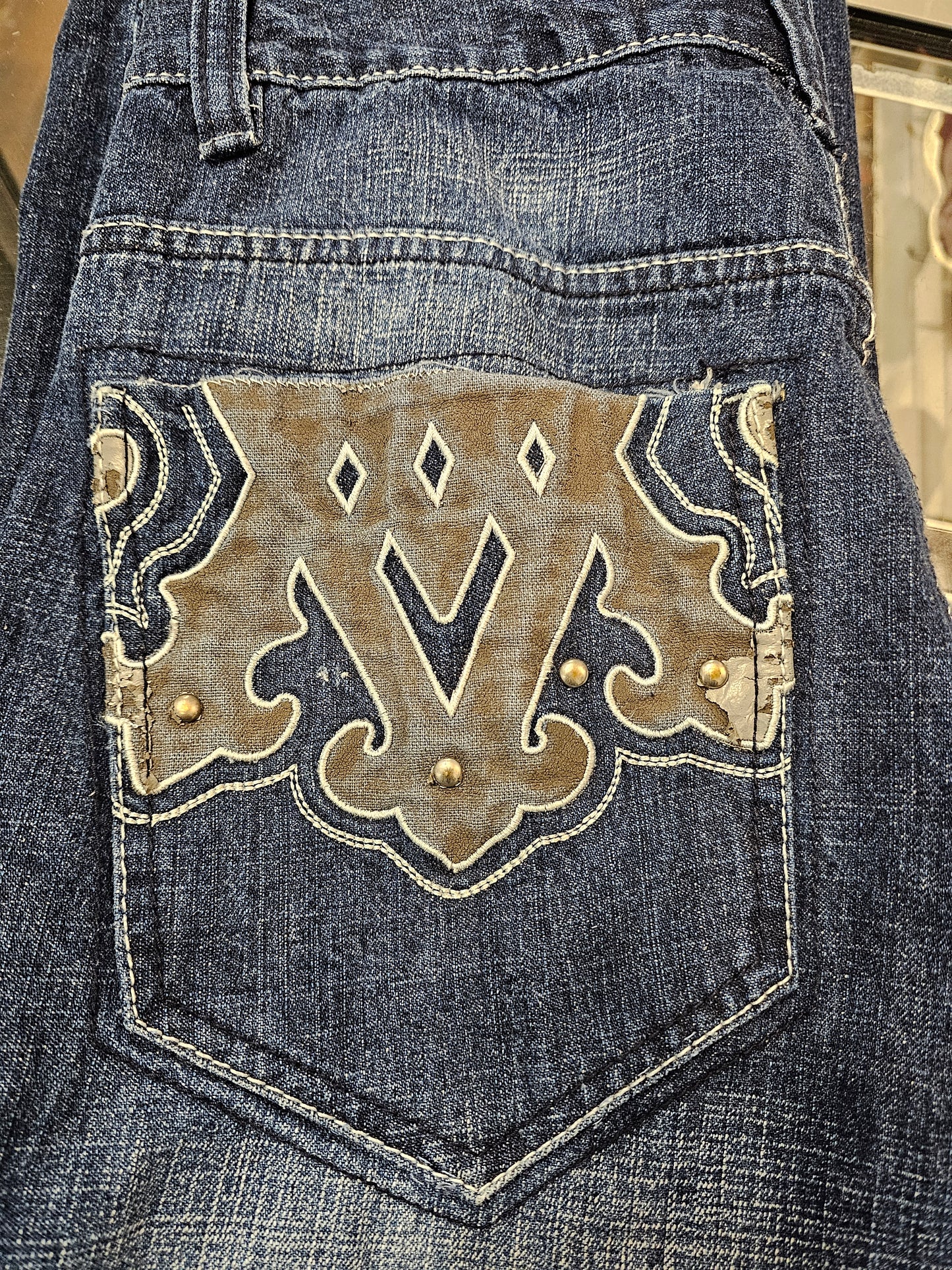 Avirex ltd y2k rhinestone washed denim jeans