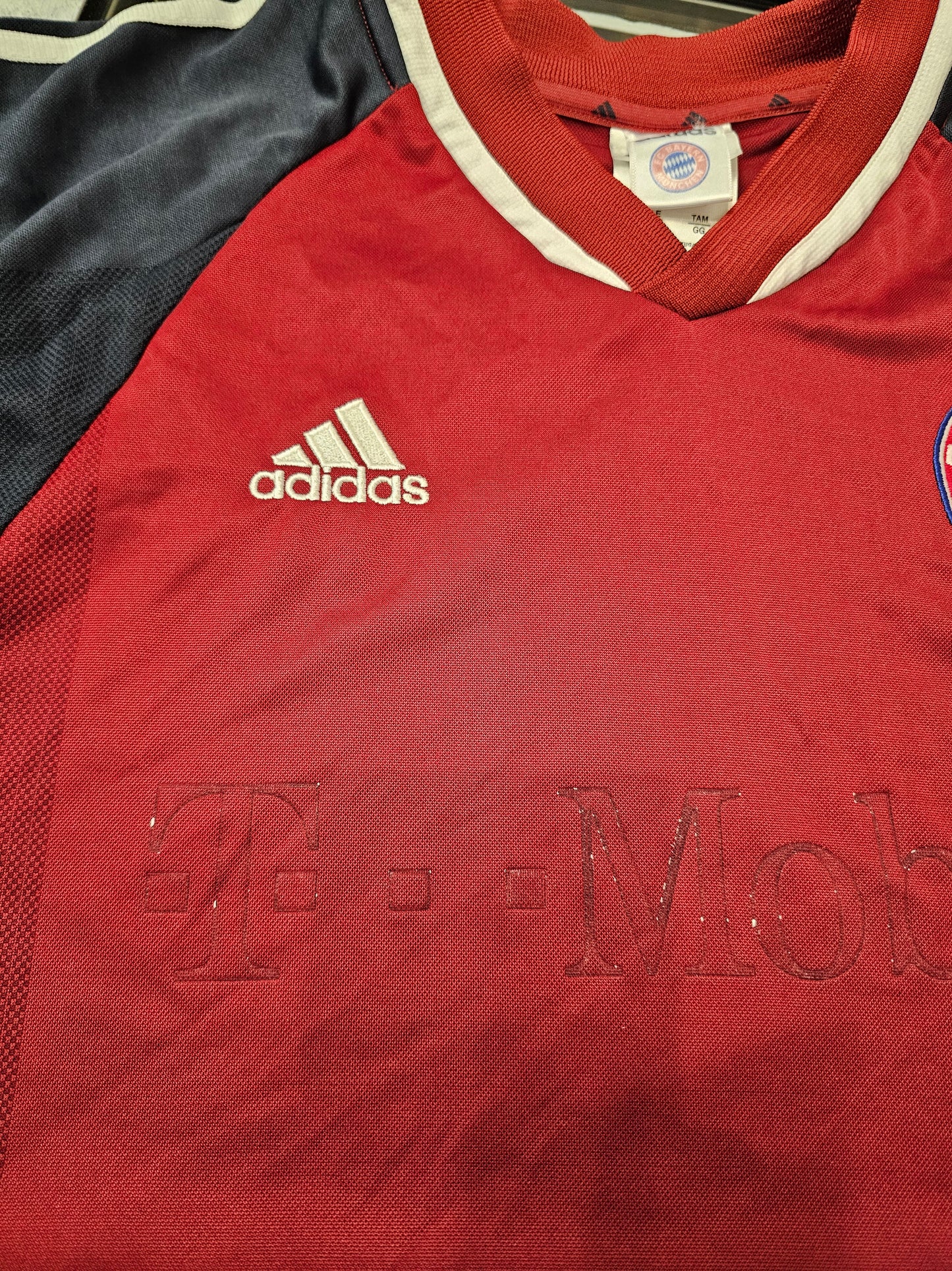 Vintage Adidas FC Bayern Munich 02-03 jersey kit