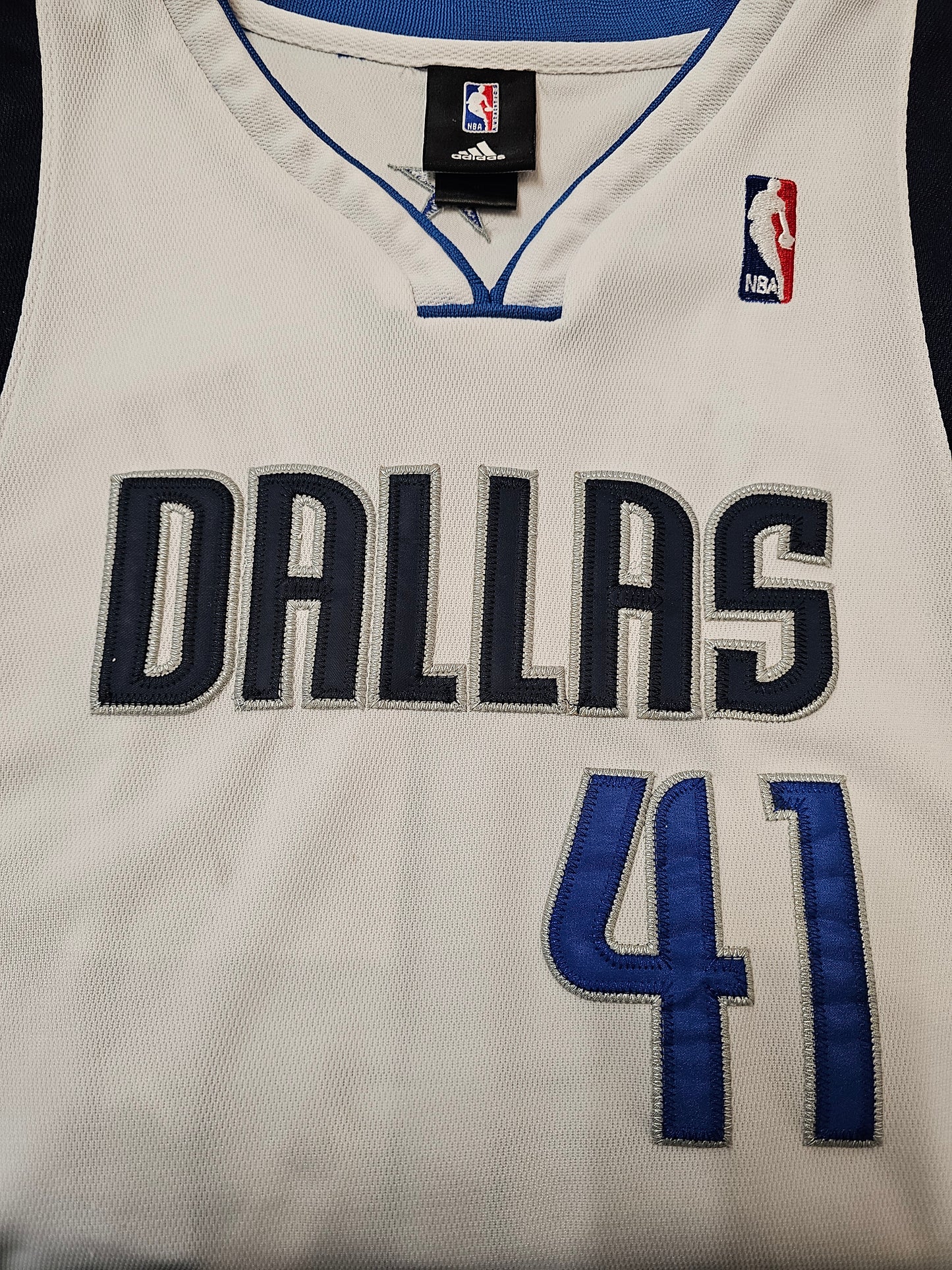 Adidas NBA Dallas Mavericks Dirk Nowitzki #41 Basketball Jersey 🏀