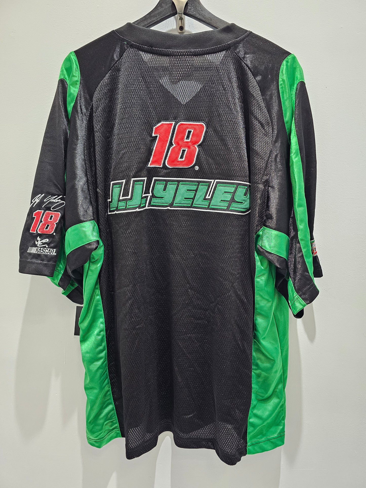 S'07 Chase authentic interstate batteries #18 JJ Yeley Race tshirt jersey