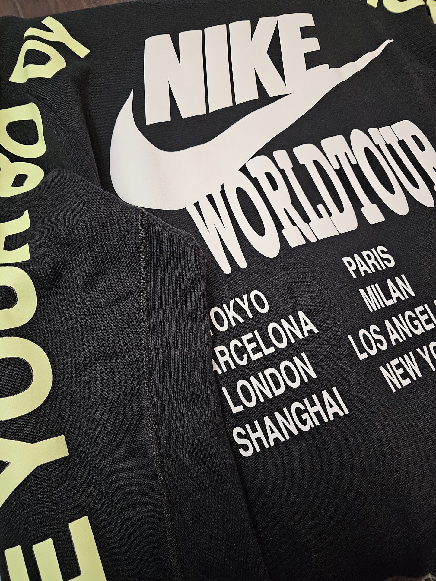 Nike move your body move your soul worldtour black pullover hoodie