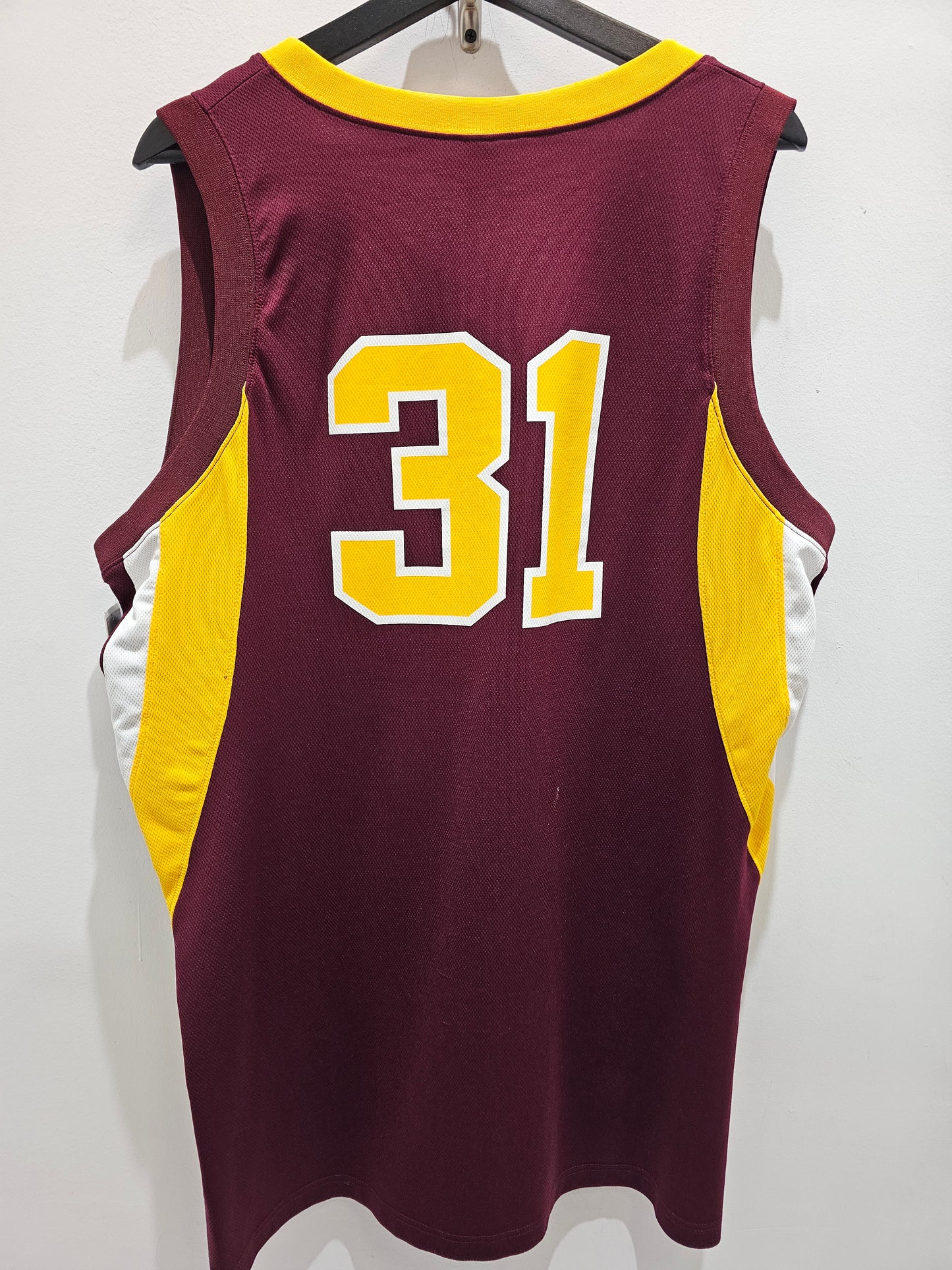 Nike Team University of Minnesota Gopher#31 Basketball Jersey 🏀