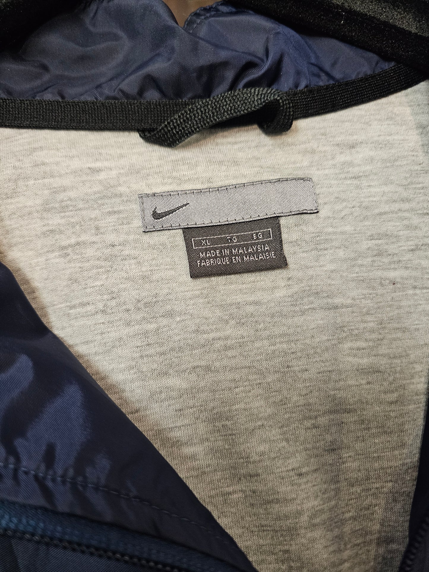 Vintage Nike zip up windbreaker jacket