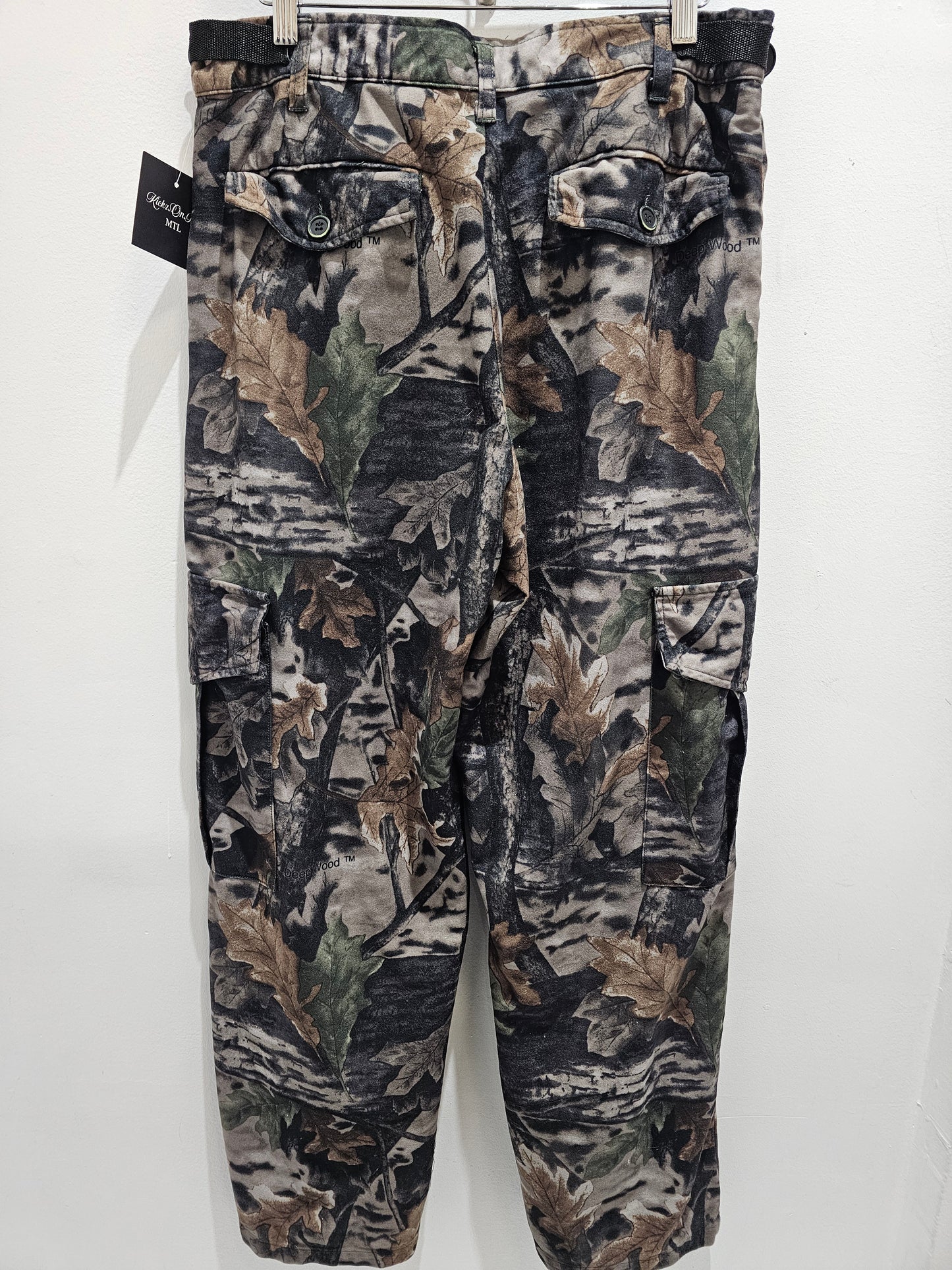 Action camo print lightweight pants