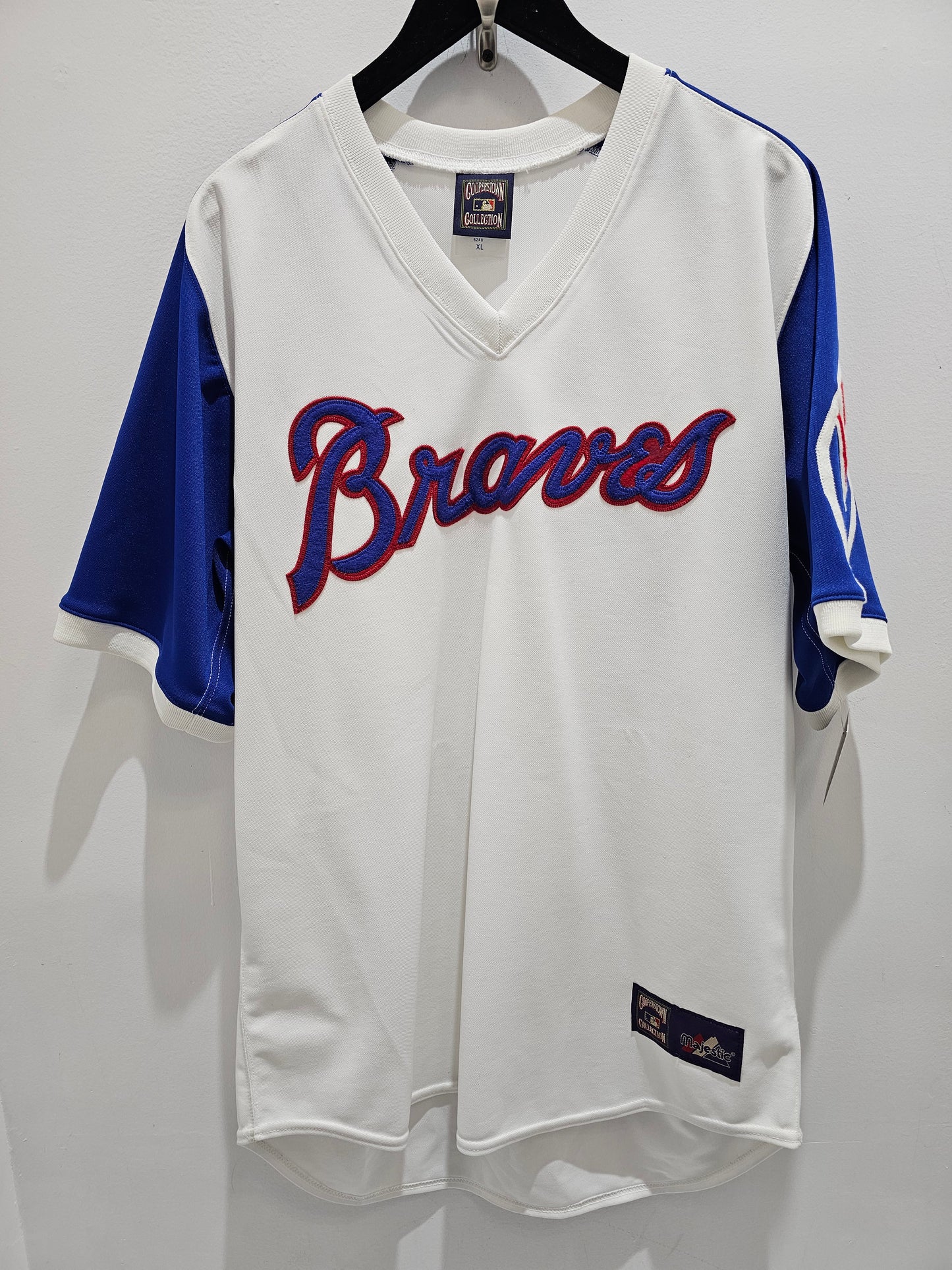 Atlanta Braves Majestic Cooperstown Collection Jersey