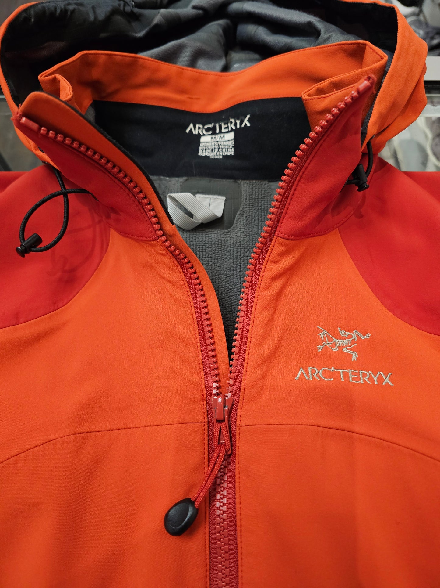 Vintage Arcteryx Windstopper womens fullzipper orange jacket